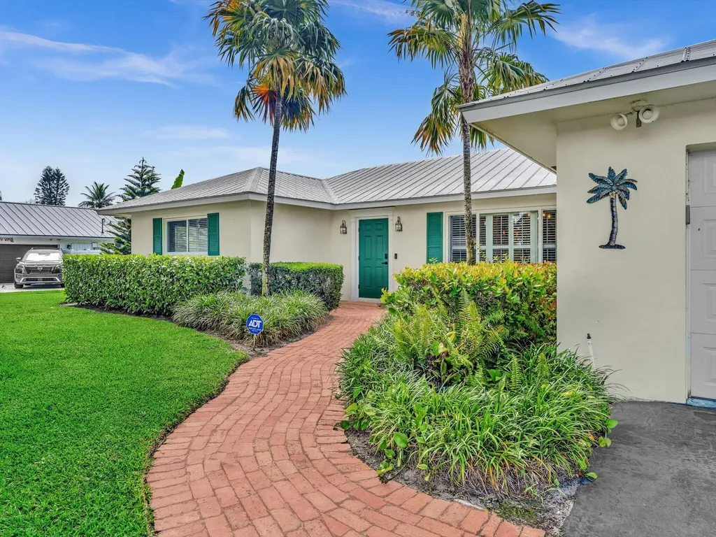 3904 Lowson Boulevard Delray Beach FL 33445