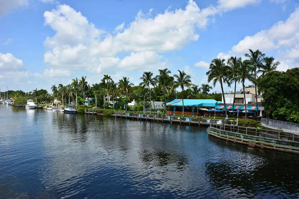 3904 Lowson Boulevard Delray Beach FL 33445