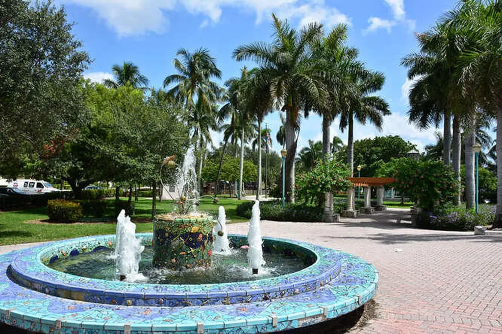 3904 Lowson Boulevard Delray Beach FL 33445