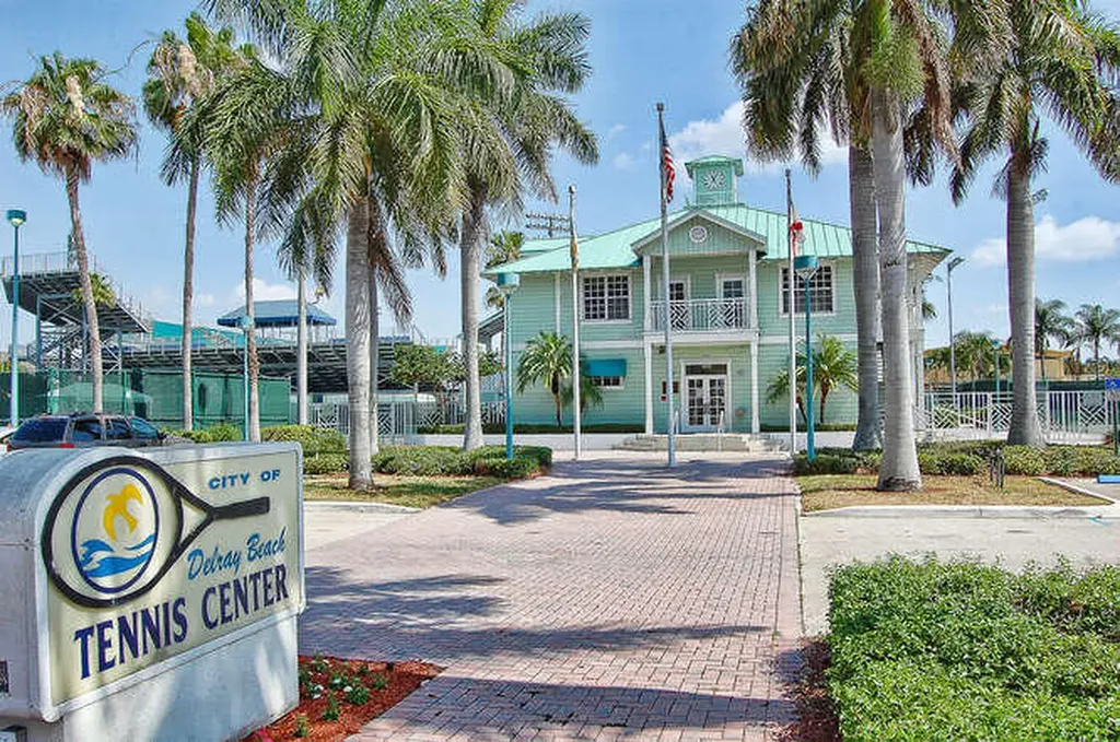 3904 Lowson Boulevard Delray Beach FL 33445