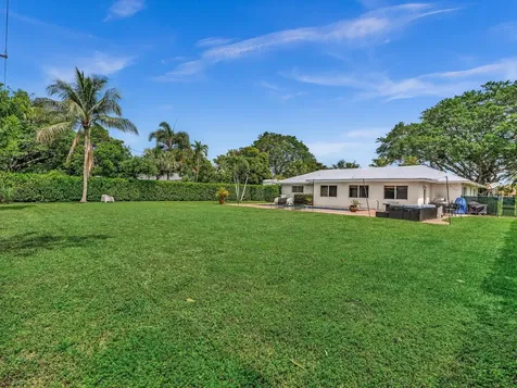 3904 Lowson Boulevard Delray Beach FL 33445