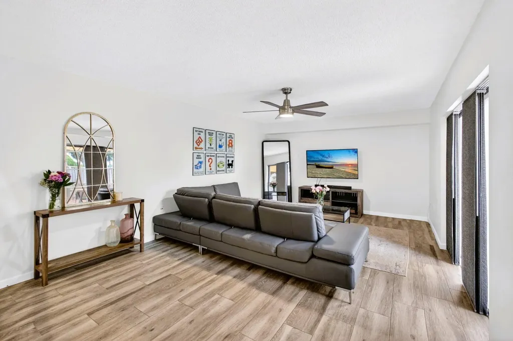 801 8th Way West Palm Beach FL 33407