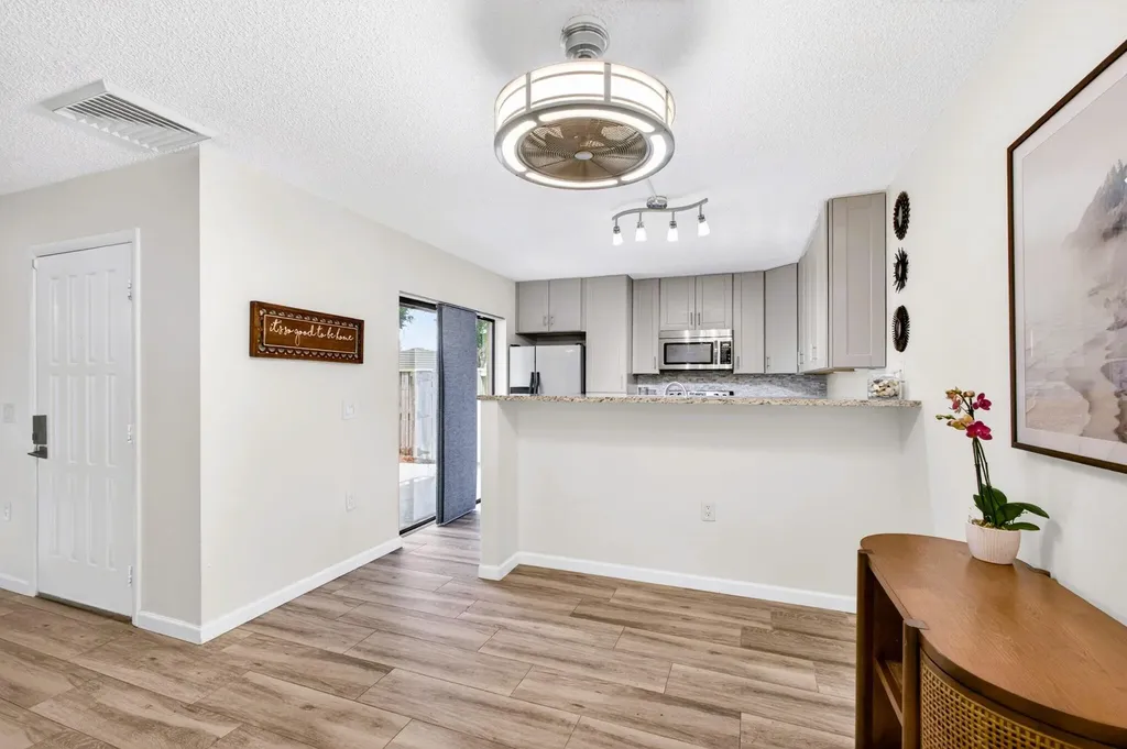 801 8th Way West Palm Beach FL 33407