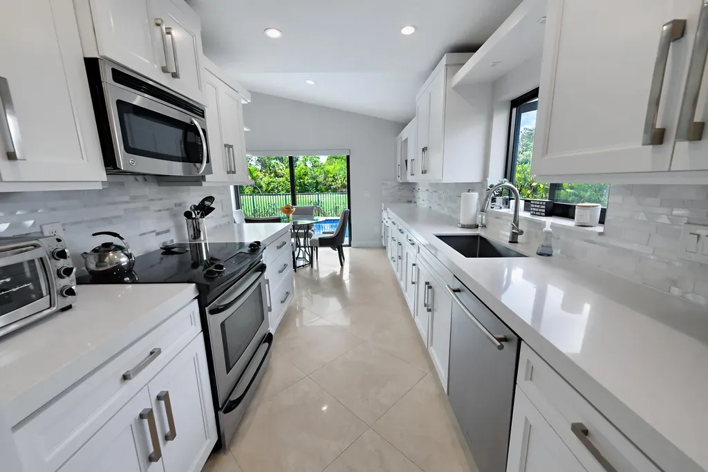 11204 Cloverleaf Circle Boca Raton FL 33428