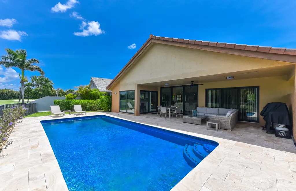 11204 Cloverleaf Circle Boca Raton FL 33428