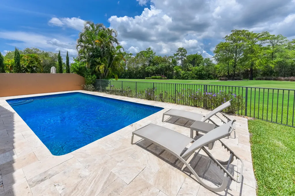 11204 Cloverleaf Circle Boca Raton FL 33428