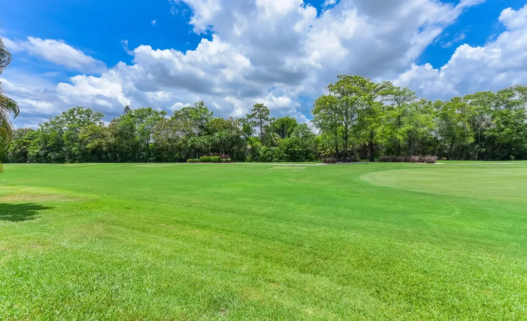 11204 Cloverleaf Circle Boca Raton FL 33428