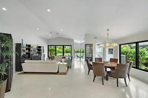 11204 Cloverleaf Circle Boca Raton FL 33428