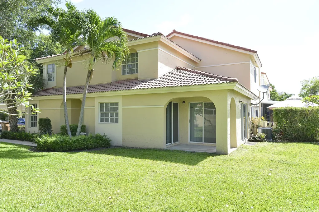 3344 Deer Creek Alba Circle Deerfield Beach FL 33442