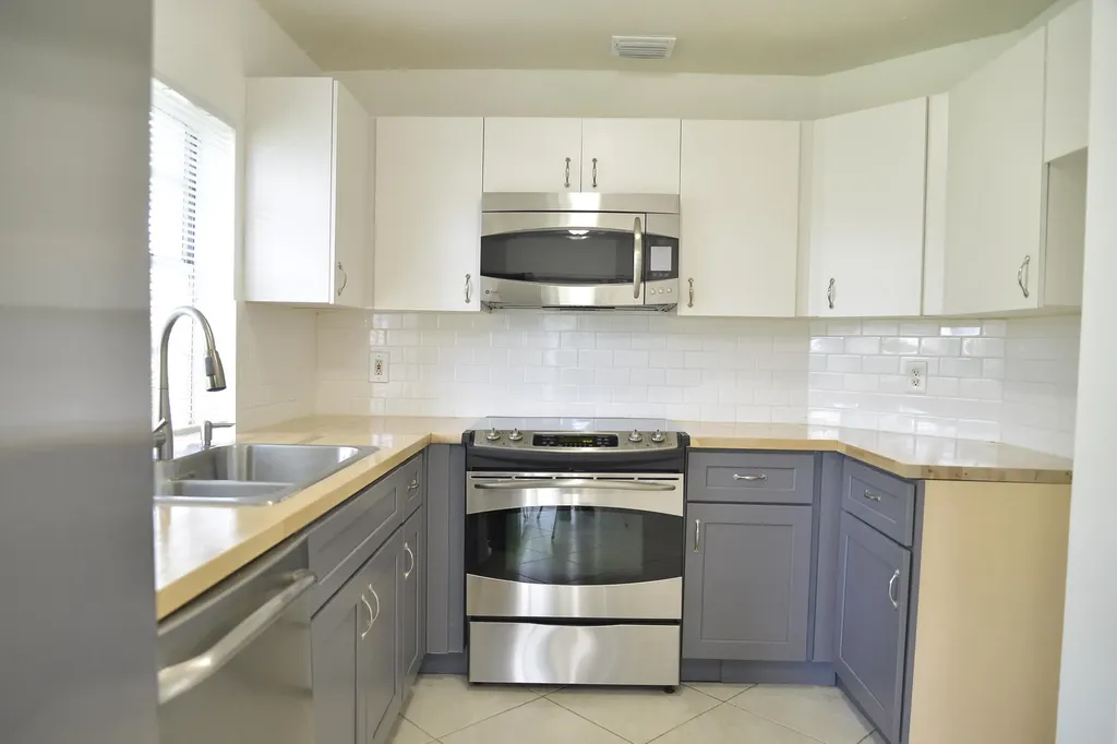3344 Deer Creek Alba Circle Deerfield Beach FL 33442
