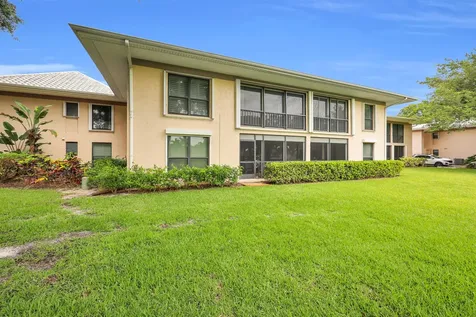 10 SE Turtle Creek Drive Tequesta FL 33469