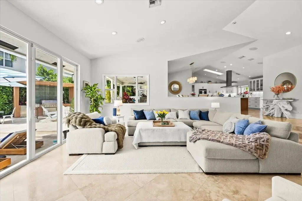 3001 Jasmine Court Delray Beach FL 33483