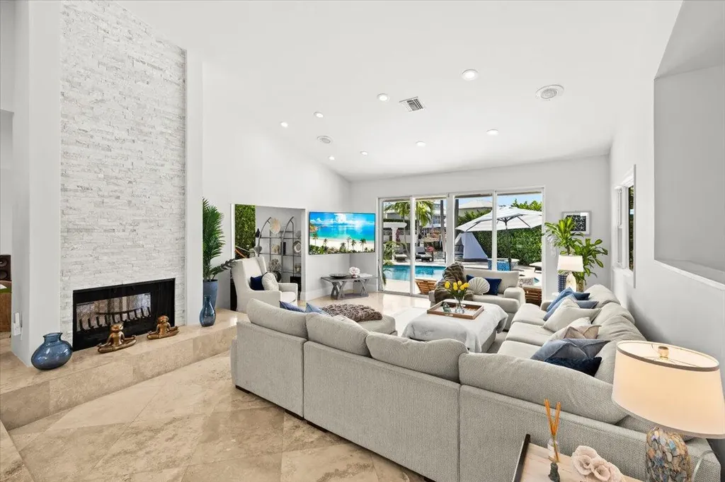3001 Jasmine Court Delray Beach FL 33483