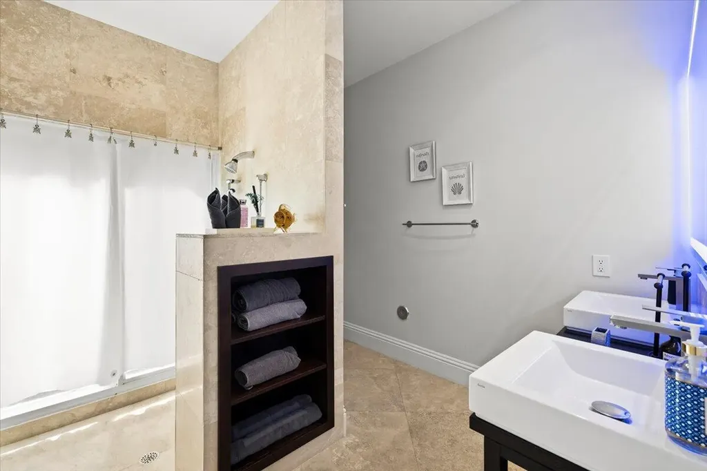 3001 Jasmine Court Delray Beach FL 33483