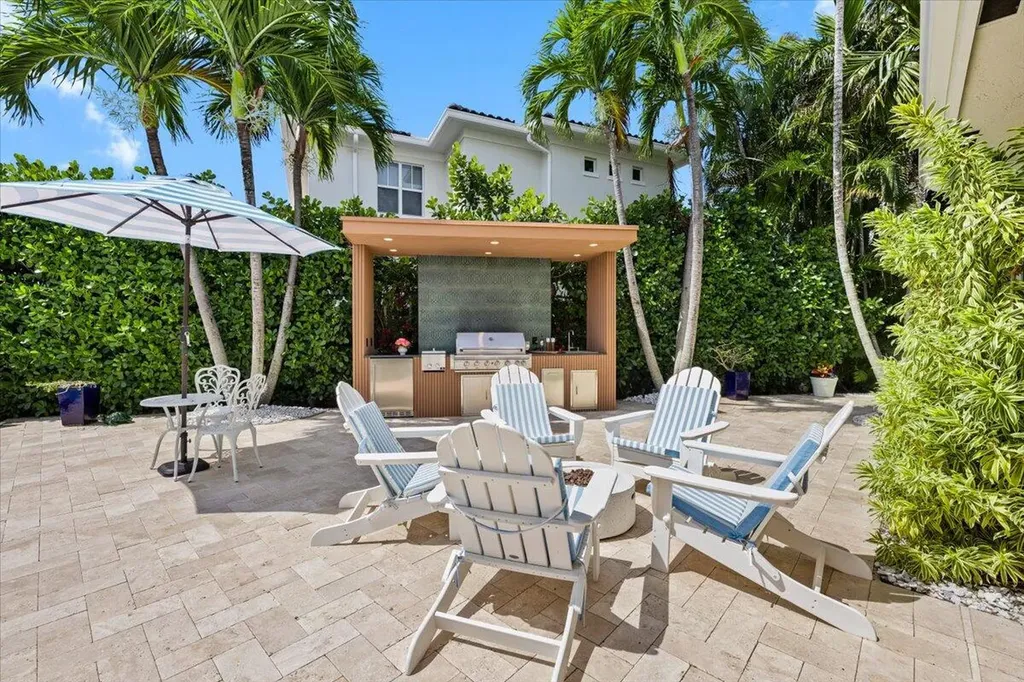 3001 Jasmine Court Delray Beach FL 33483