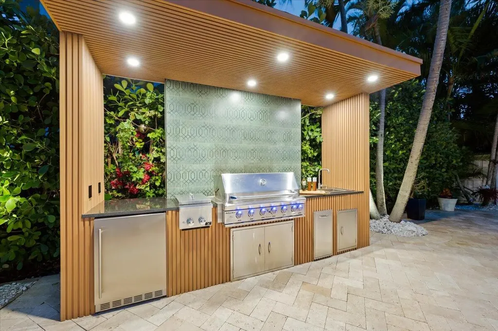 3001 Jasmine Court Delray Beach FL 33483