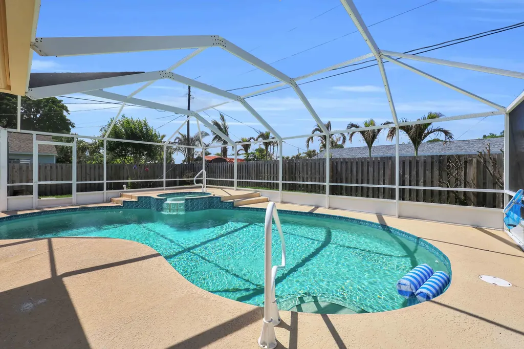 481 NW Riverside Drive Port St Lucie FL 34983