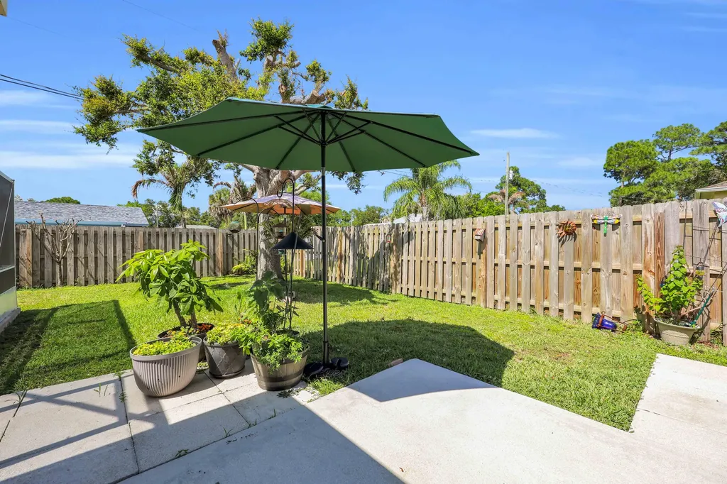 481 NW Riverside Drive Port St Lucie FL 34983