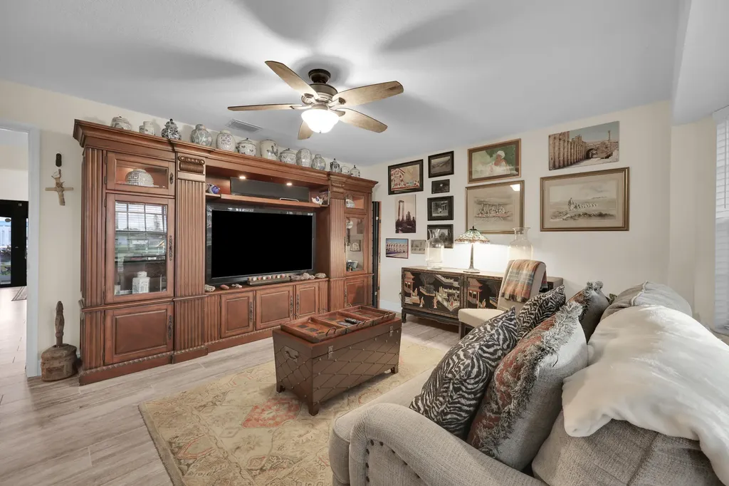 481 NW Riverside Drive Port St Lucie FL 34983