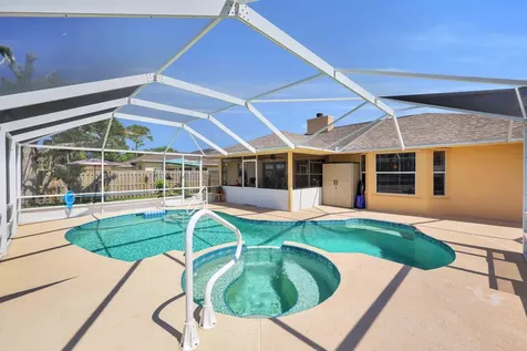 481 NW Riverside Drive Port St Lucie FL 34983