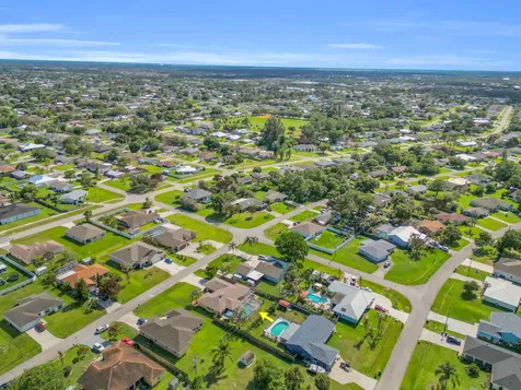 481 NW Riverside Drive Port St Lucie FL 34983