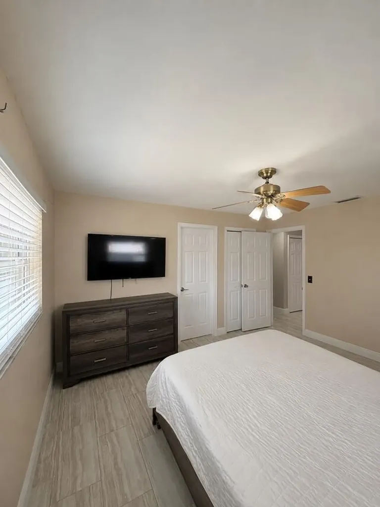 1707 E Ironwood Court Court E Oldsmar FL 34677