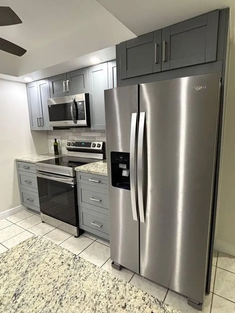 1707 E Ironwood Court Court E Oldsmar FL 34677