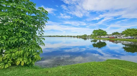 416 Lakeside Drive Margate FL 33063