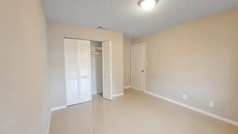 416 Lakeside Drive Margate FL 33063