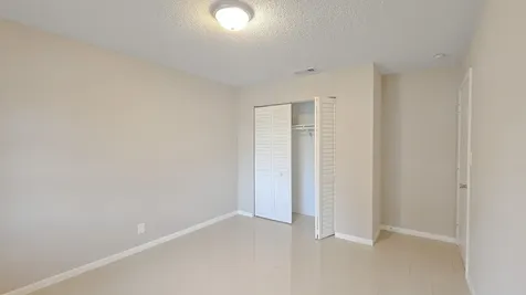 416 Lakeside Drive Margate FL 33063