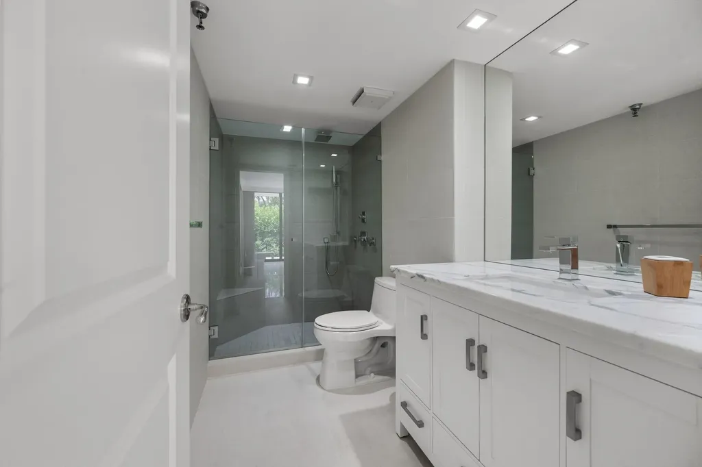 2580 S Ocean Boulevard Palm Beach FL 33480