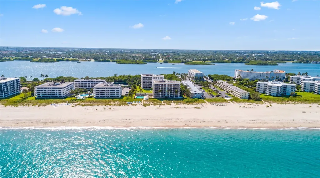 2580 S Ocean Boulevard Palm Beach FL 33480