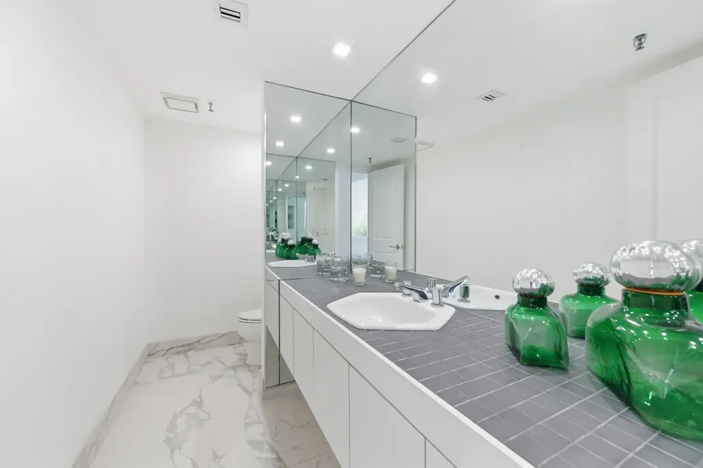 2580 S Ocean Boulevard Palm Beach FL 33480