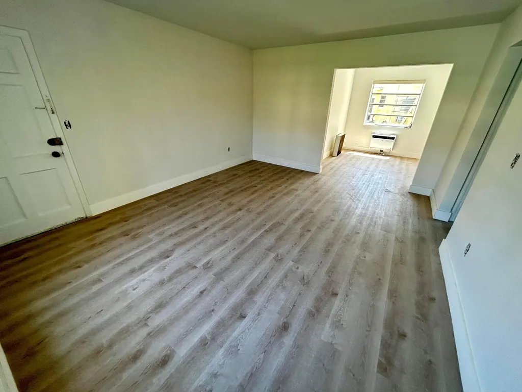 631 SW 11th Street Miami FL 33129