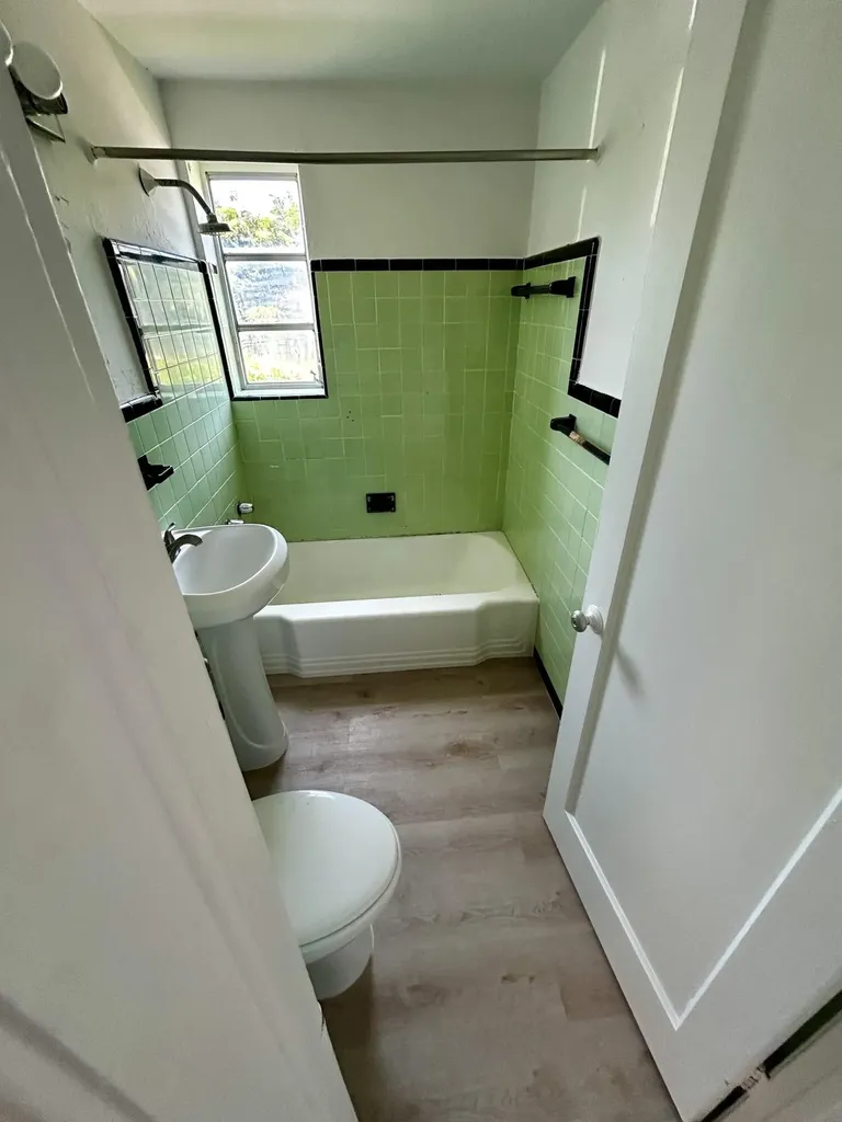 631 SW 11th Street Miami FL 33129