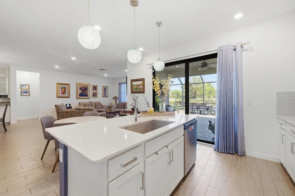 1224 Sterling Pine Place Loxahatchee FL 33470