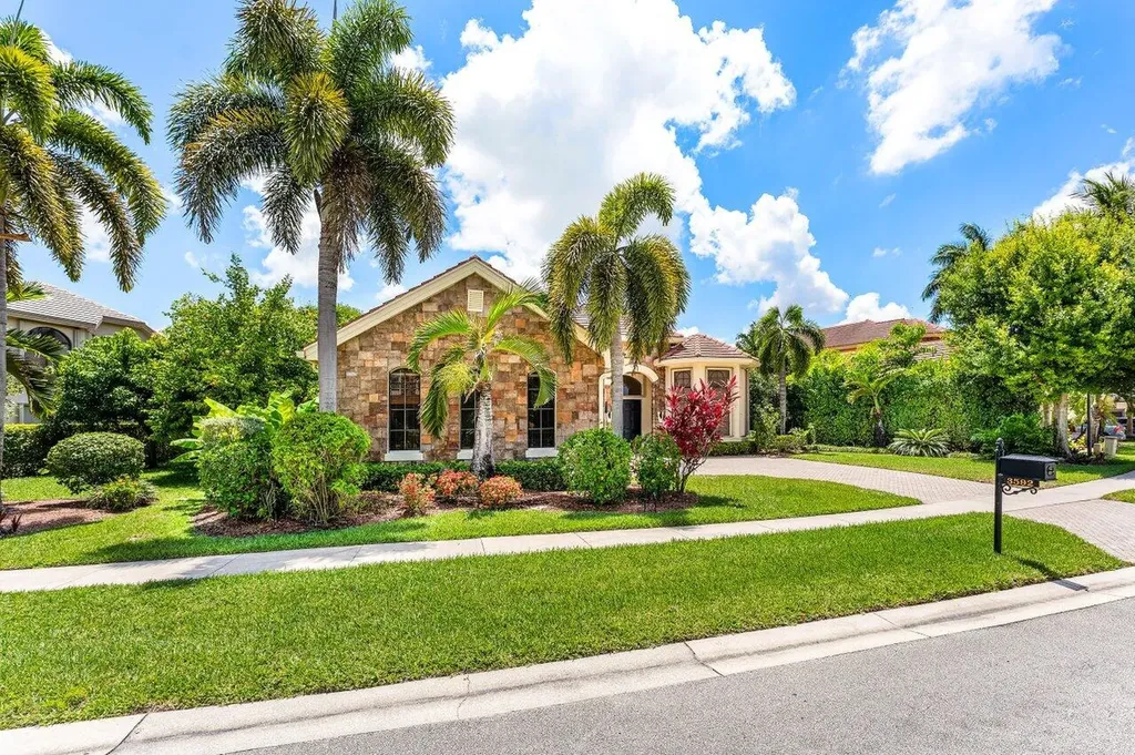 3592 Collonade Drive Wellington FL 33449