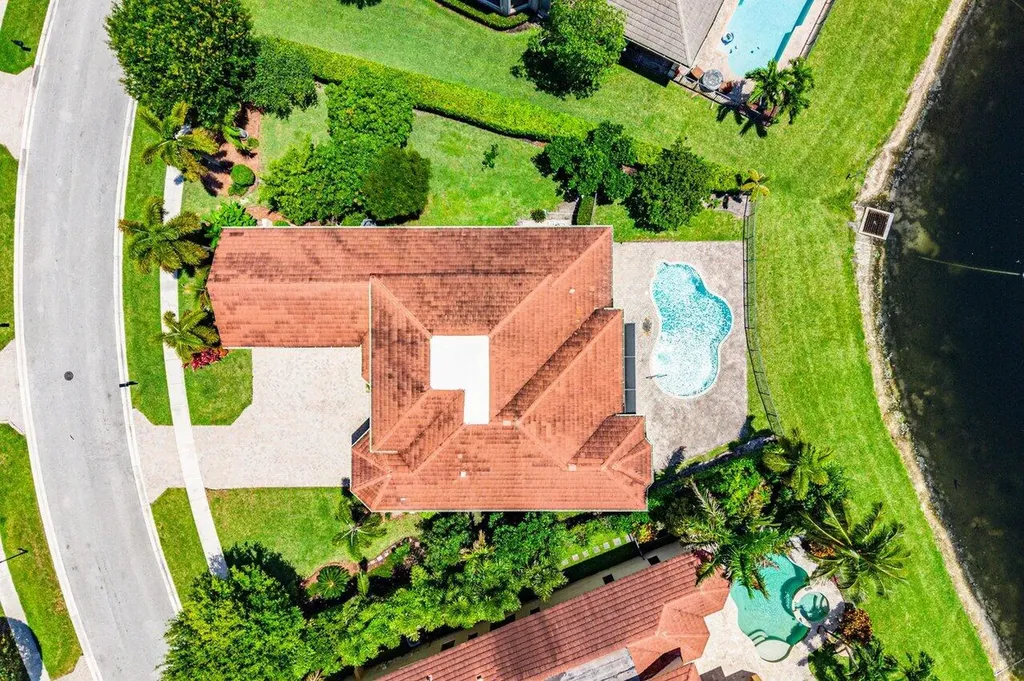 3592 Collonade Drive Wellington FL 33449