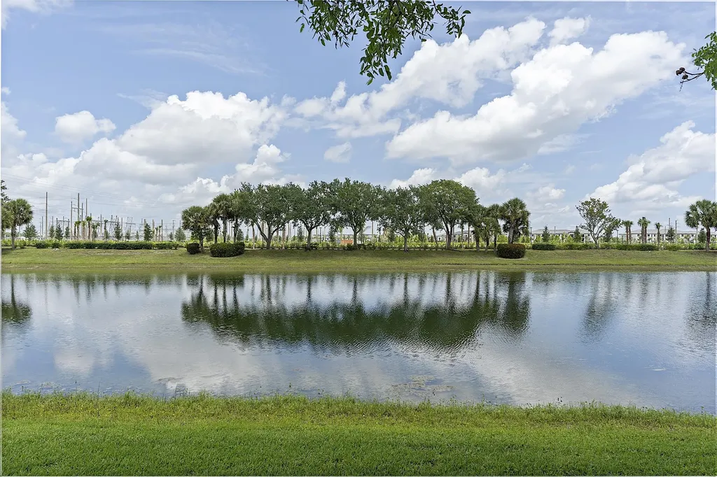 217 Berenger Walk Royal Palm Beach FL 33414
