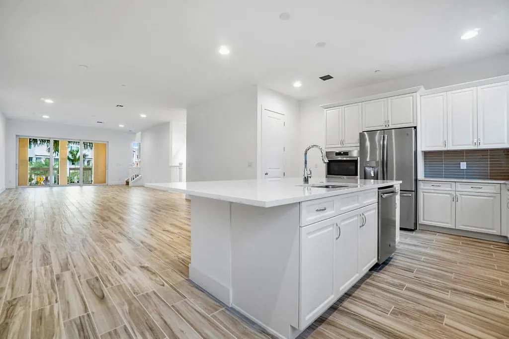4122 Faraday Way Palm Beach Gardens FL 33418