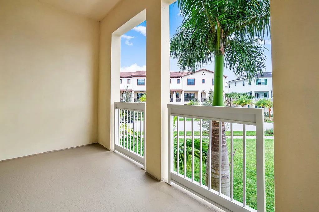 4122 Faraday Way Palm Beach Gardens FL 33418