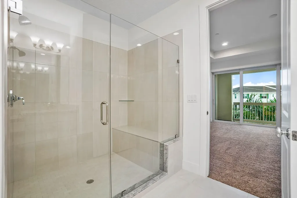 4122 Faraday Way Palm Beach Gardens FL 33418