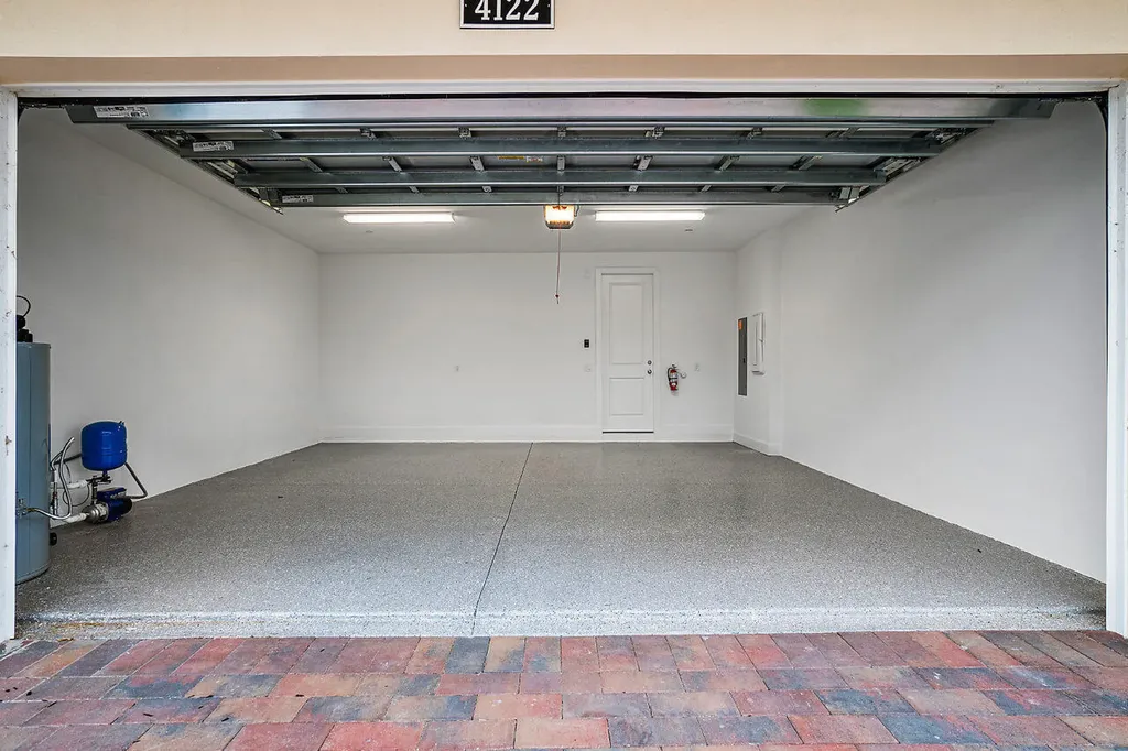 4122 Faraday Way Palm Beach Gardens FL 33418