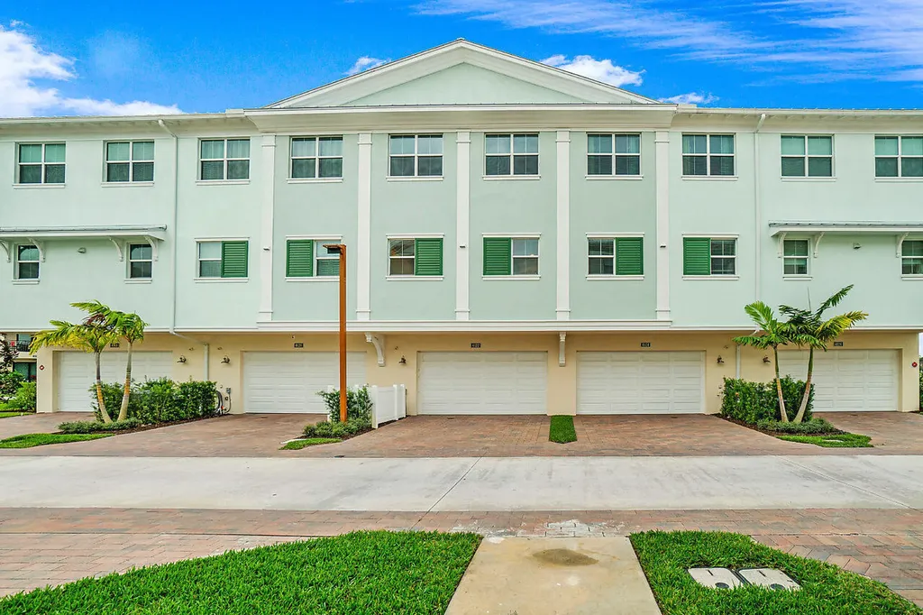4122 Faraday Way Palm Beach Gardens FL 33418