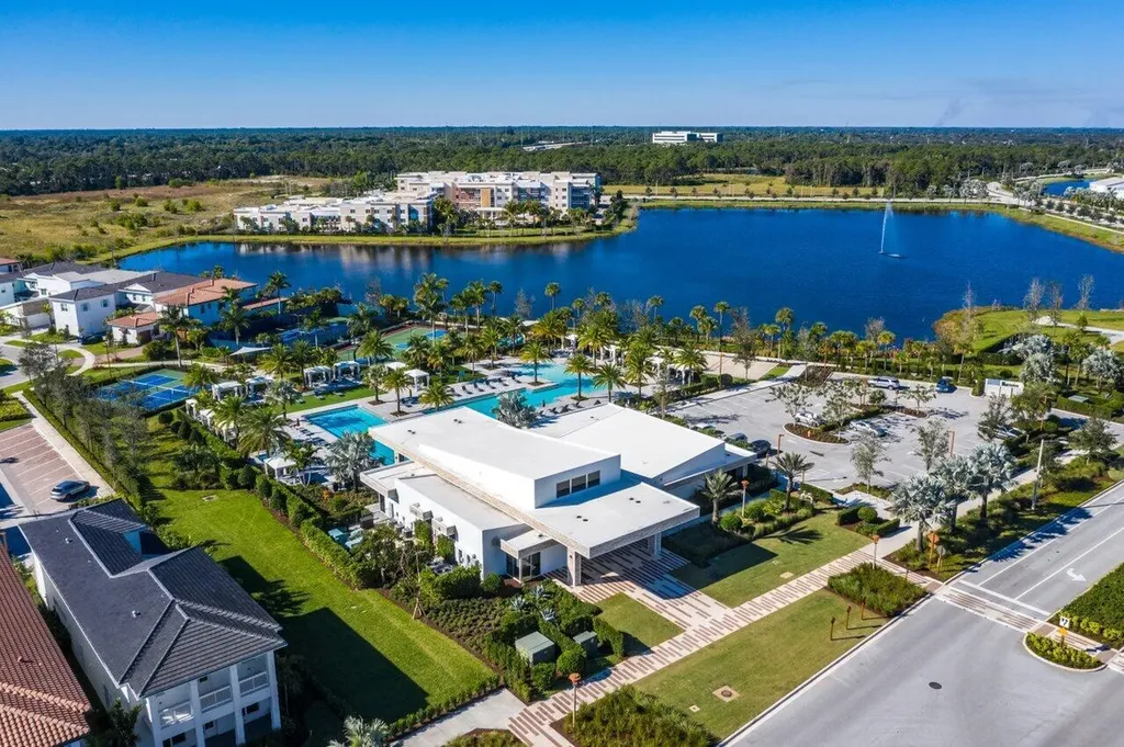4122 Faraday Way Palm Beach Gardens FL 33418
