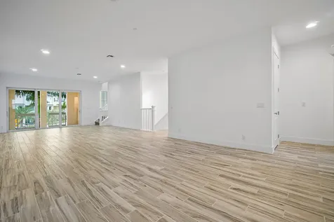 4122 Faraday Way Palm Beach Gardens FL 33418