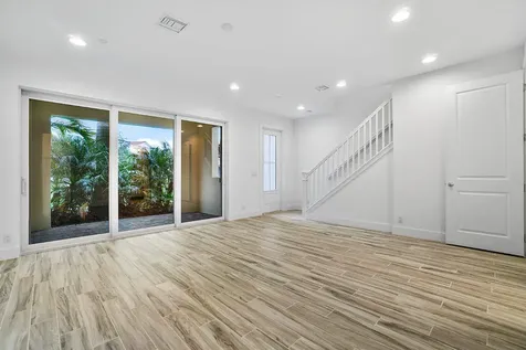 4122 Faraday Way Palm Beach Gardens FL 33418
