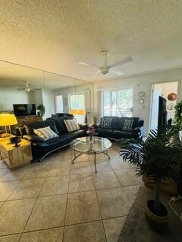 505 Gardens Drive Pompano Beach FL 33069