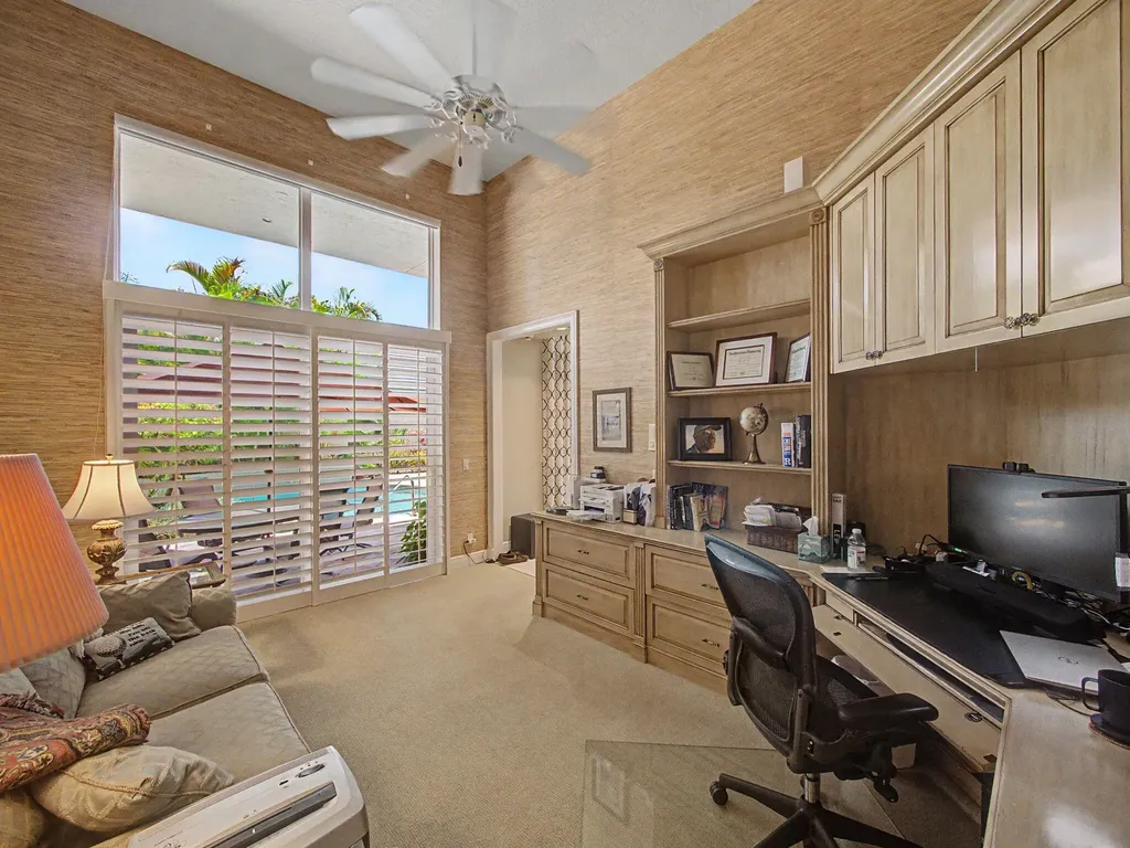 127 Vintageisle Lane Palm Beach Gardens FL 33418