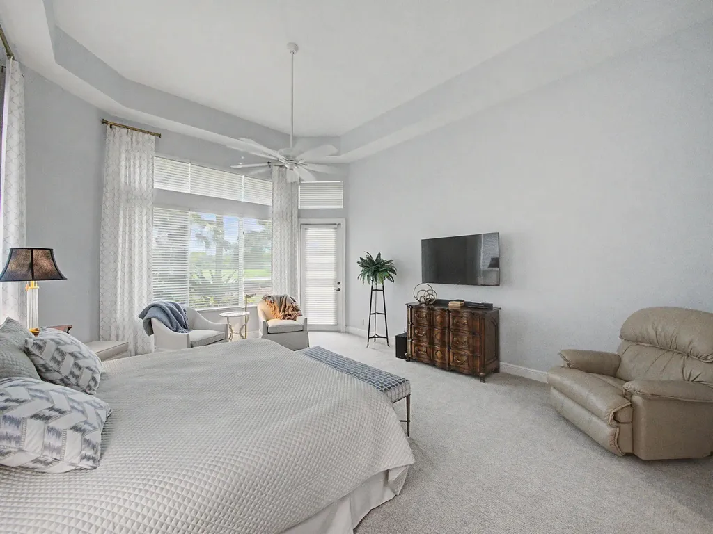 127 Vintageisle Lane Palm Beach Gardens FL 33418